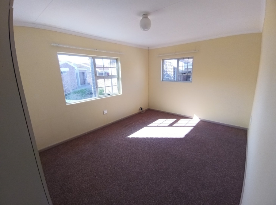 2 Bedroom Property for Sale in West Bank Western Cape